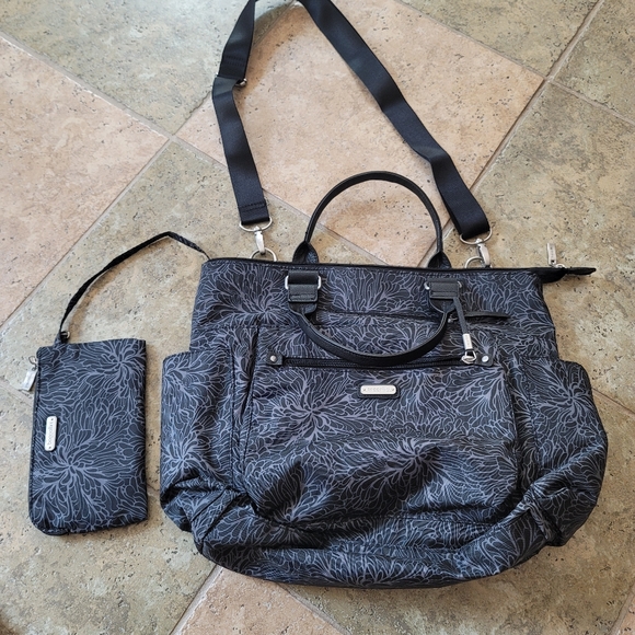 Baggallini Bags Baggallini 3in Convertible Backpack Poshmark